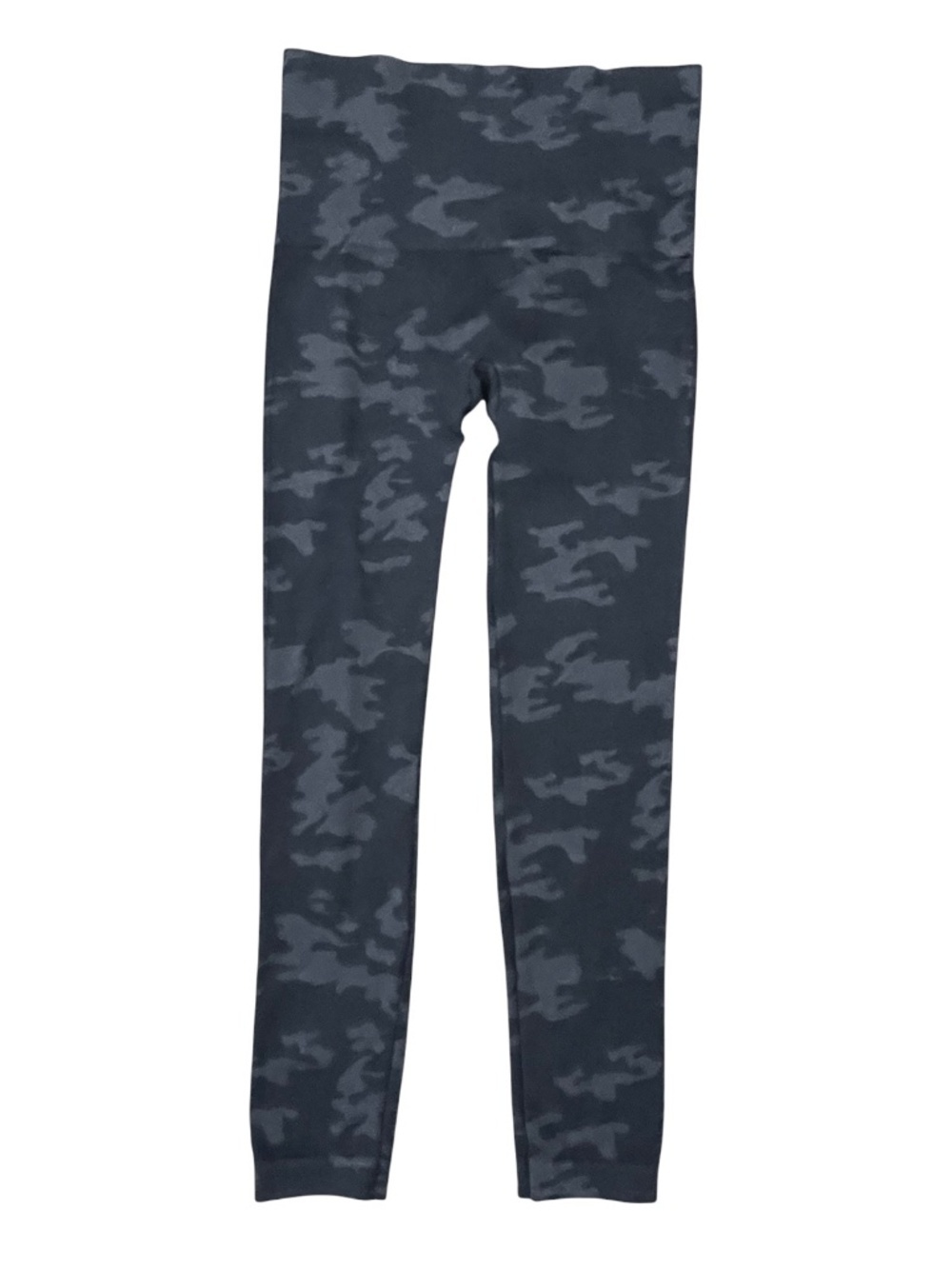 SPANX Look At Me Now Seamless Black Camo Leggings - Picture 3 of 8